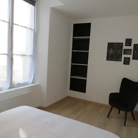 Appartements L'Hirondelle Beaugency Exterior foto