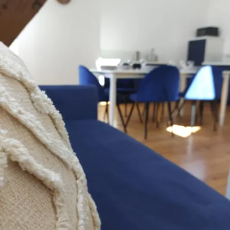 Appartements L'Hirondelle Beaugency Exterior foto