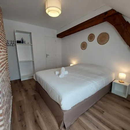 Appartements L'Hirondelle Beaugency Exterior foto