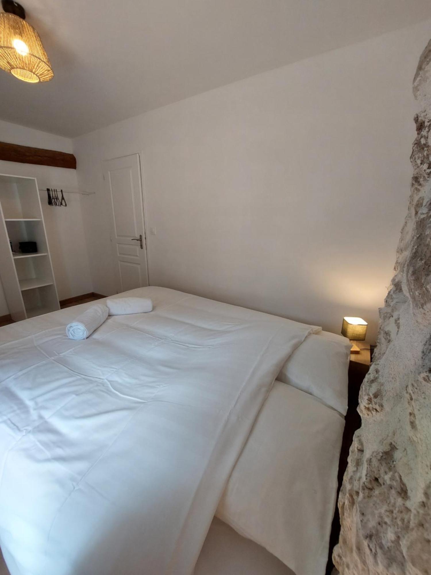 L'hirondelle Apartment *