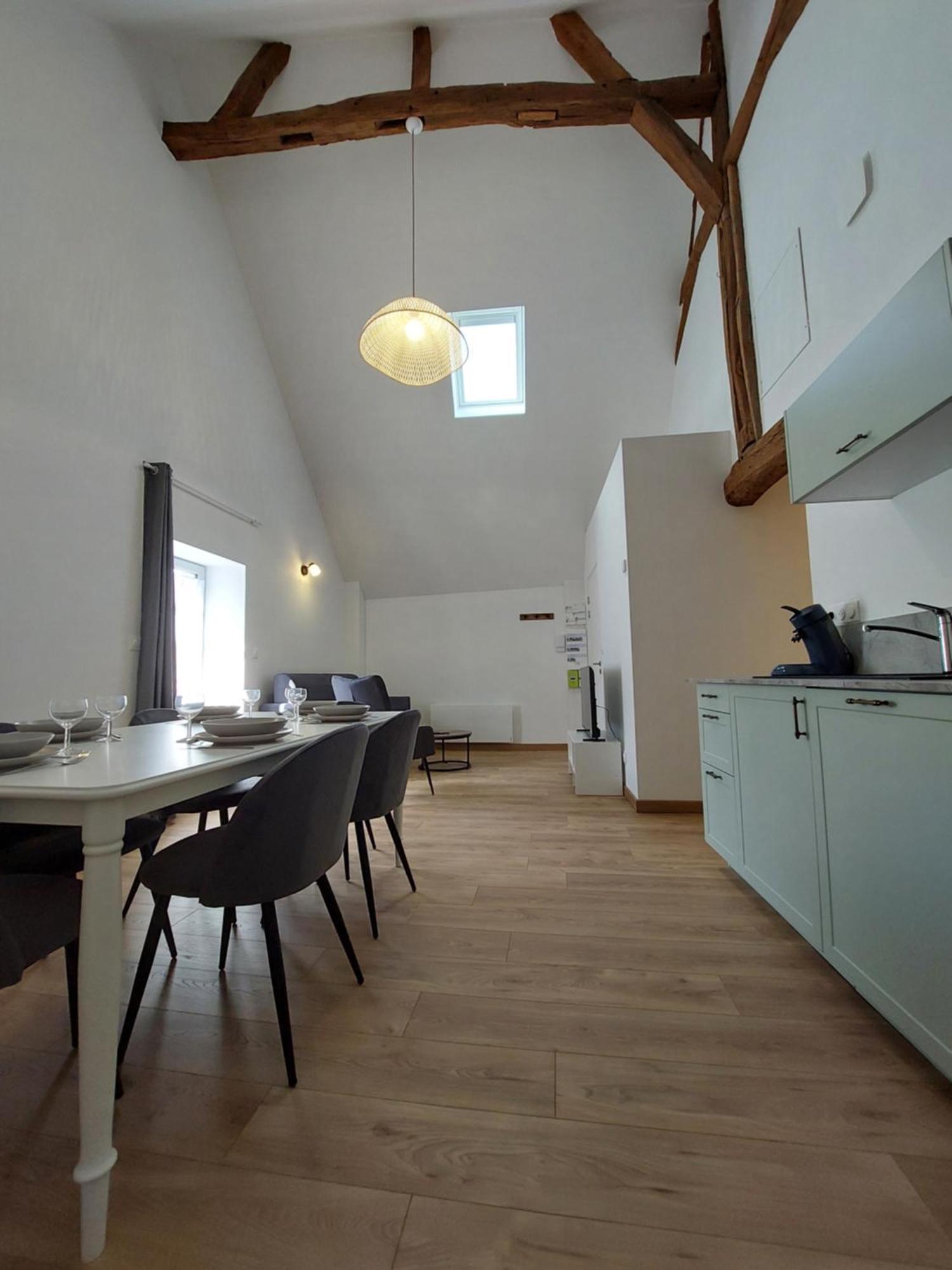 L'hirondelle Apartment *